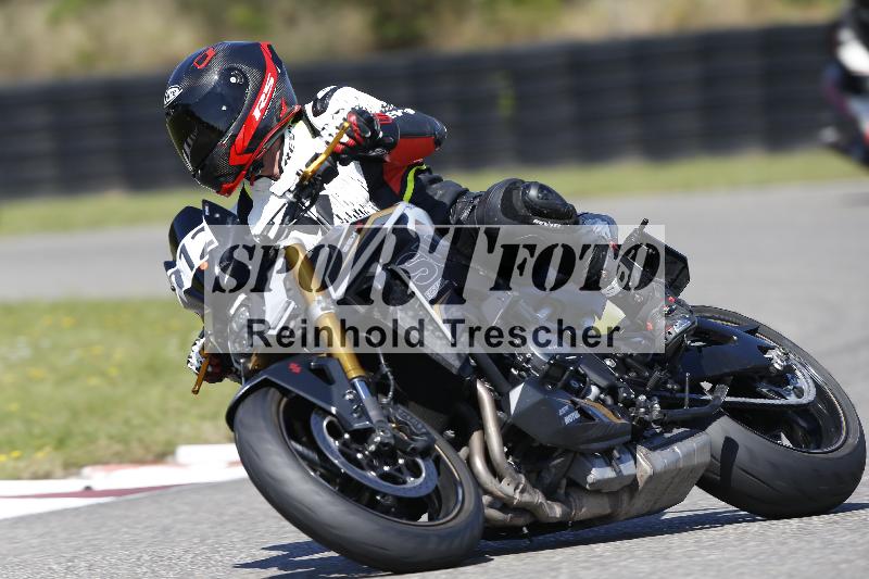 Archiv-2025/48 25.08.2025 Cornu Master School ADR/rot-rouge/112